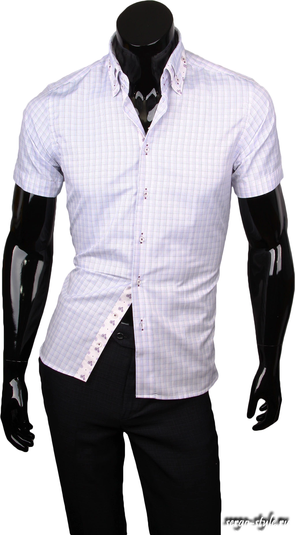 Модная мужская рубашка белого цвета с коротким рукавом