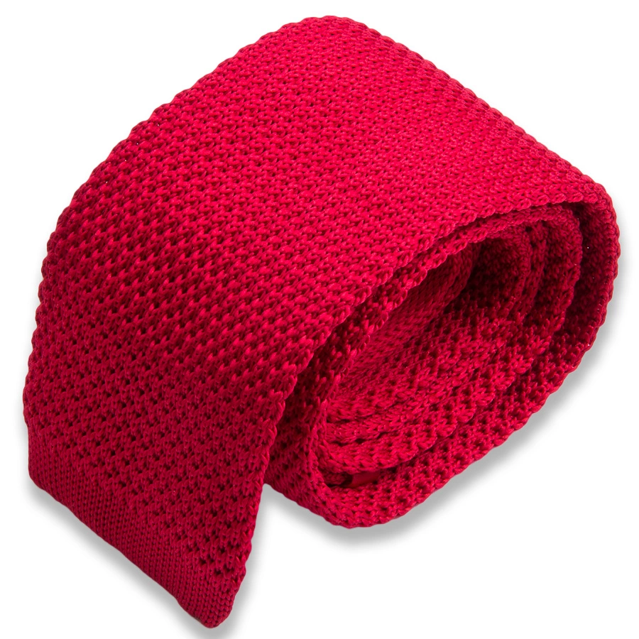 Красный вязаный галстук