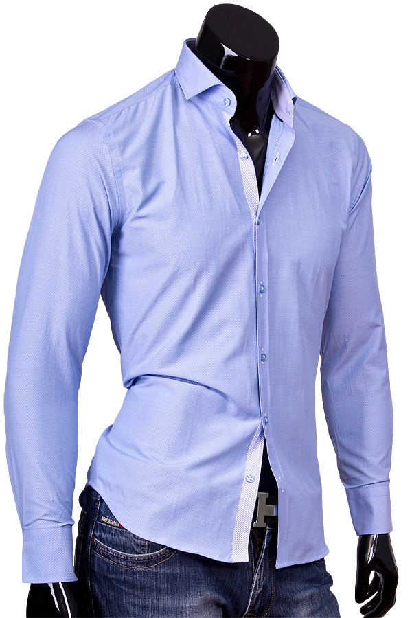 Приталенная мужская рубашка с длинным рукавом голубого цвета фото