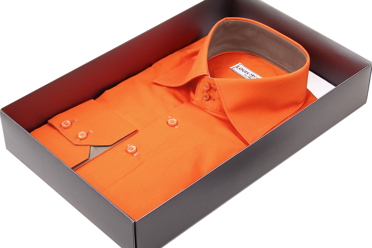 Оранжевая приталенная рубашка с высоким воротником